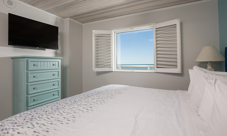 Oceanfront Deluxe Two Bedroom Suite